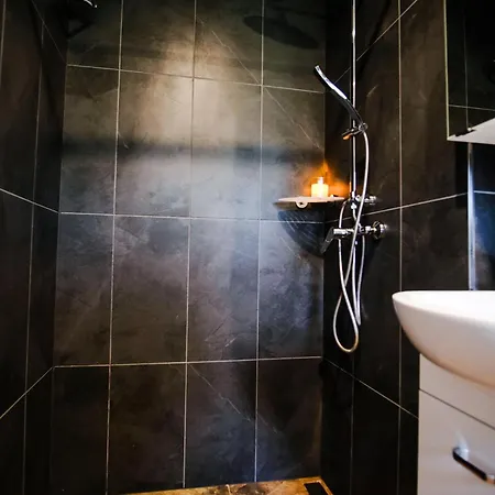 Apartman Zlaty Dub Dubi  Exterior photo